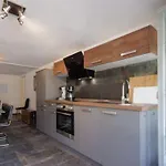 Grey House Olne