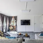 Дом отдыха Grey House