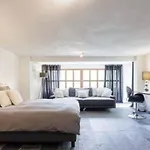 Grey House 펜션 *