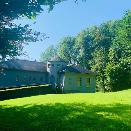 Nyaraló Grey House Olne