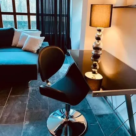 Dom wakacyjny Grey House *